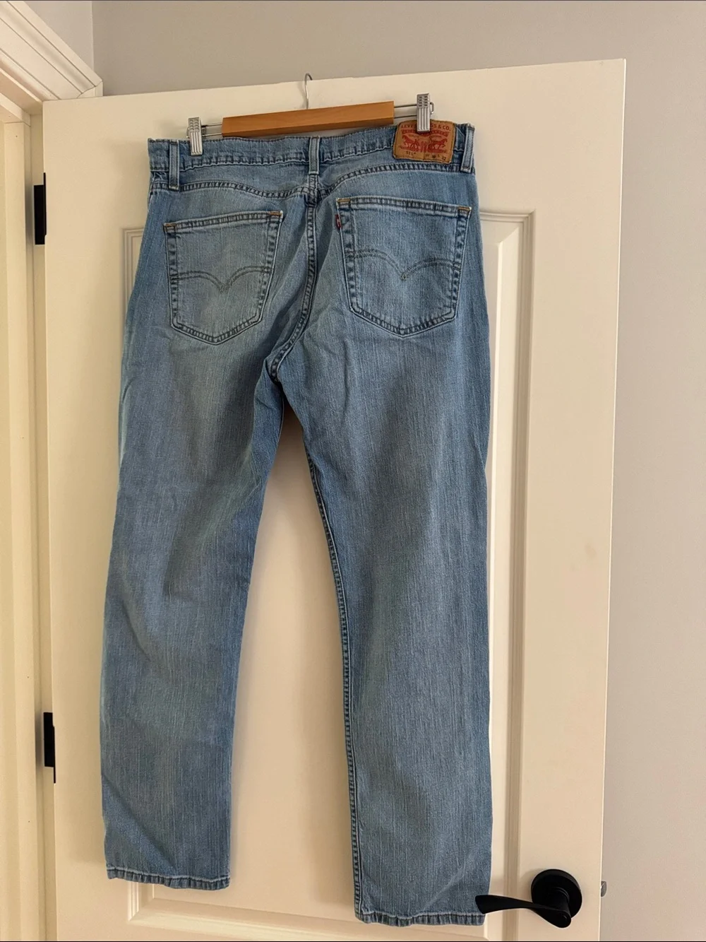 Levi’s 36 32 Light Blue Men's Ripped Jeans